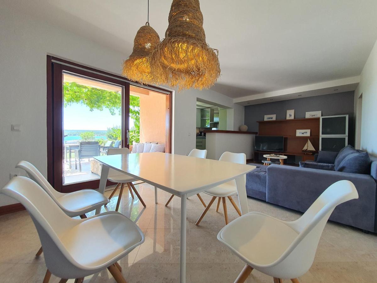 Apartments Villa Oliva Turanj Buitenkant foto