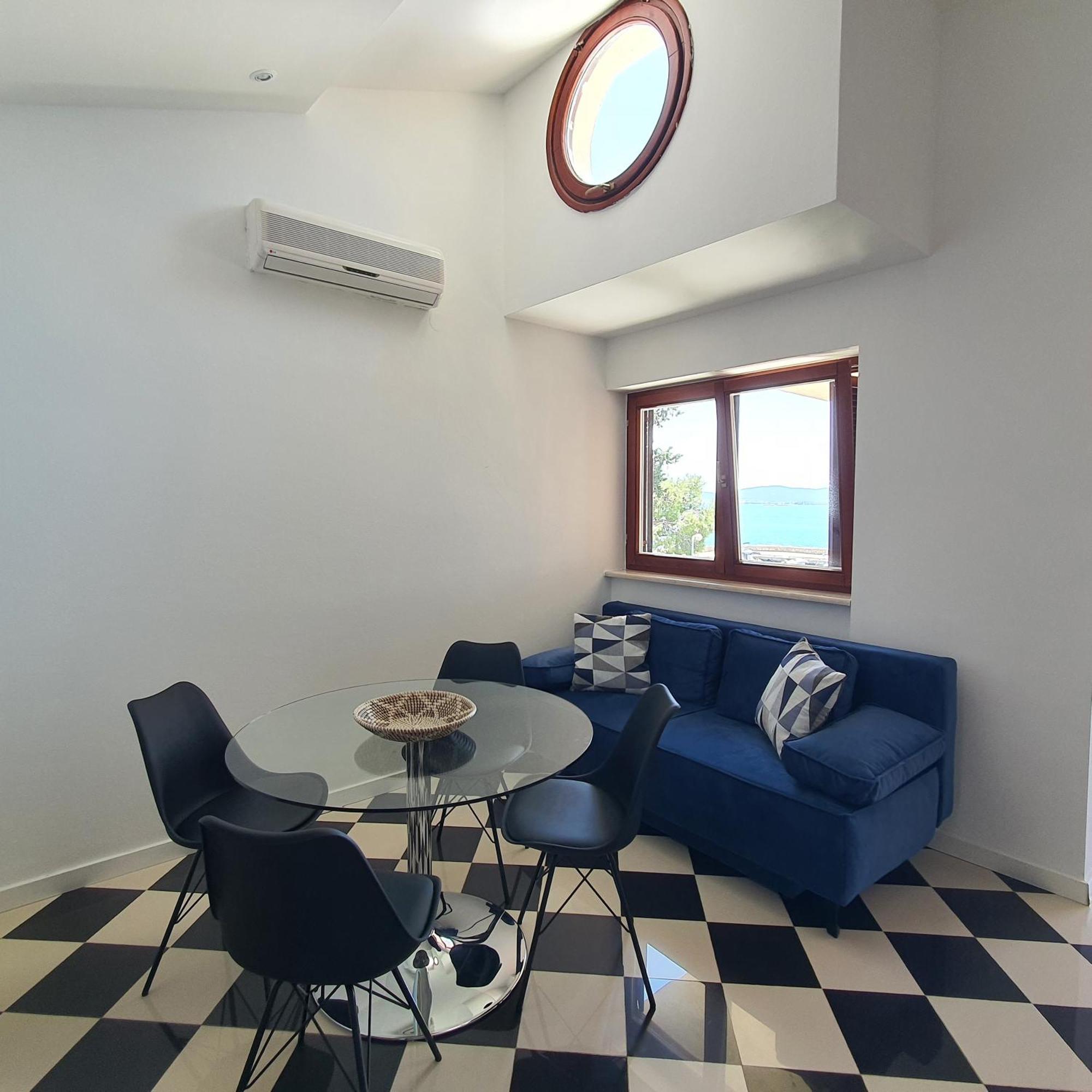 Apartments Villa Oliva Turanj Buitenkant foto