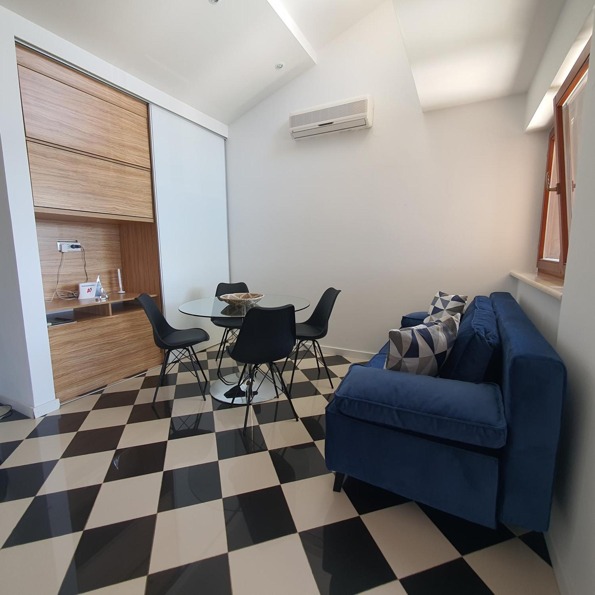 Apartments Villa Oliva Turanj Kamer foto